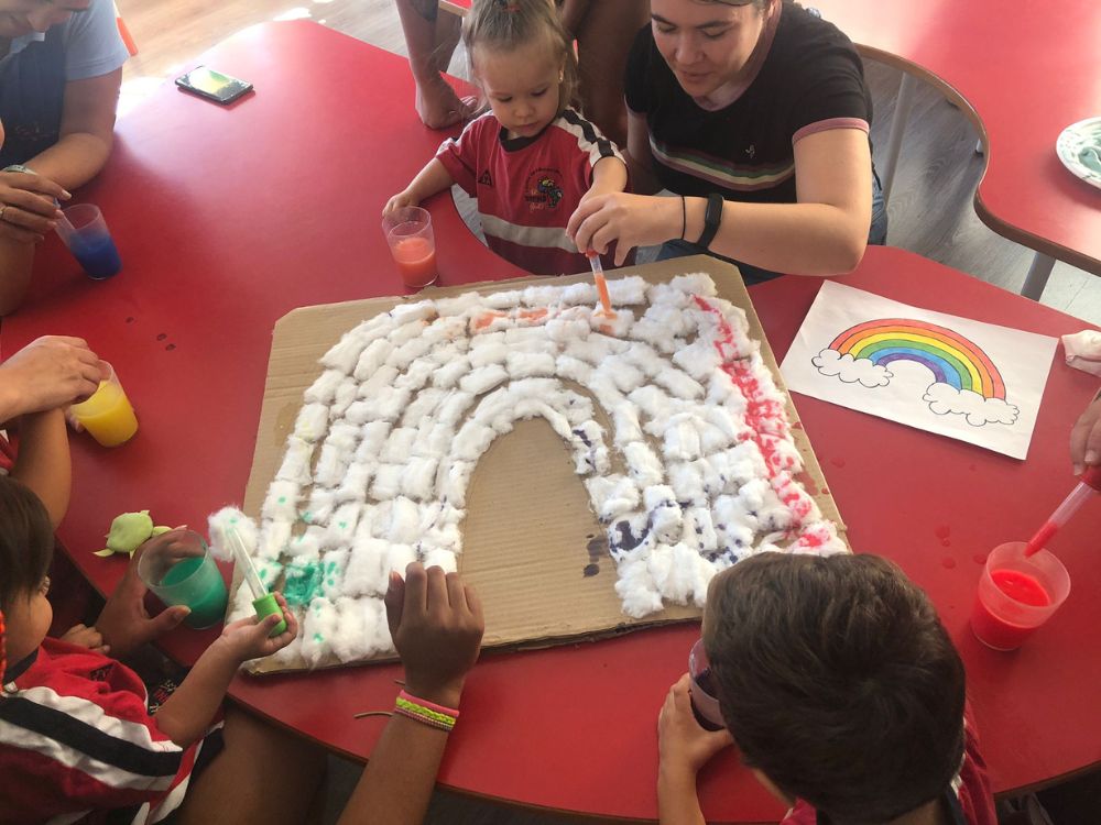 Actividades sensoriales para bebés de 0 a 6 meses. colegio el Divino pastor de Málaga